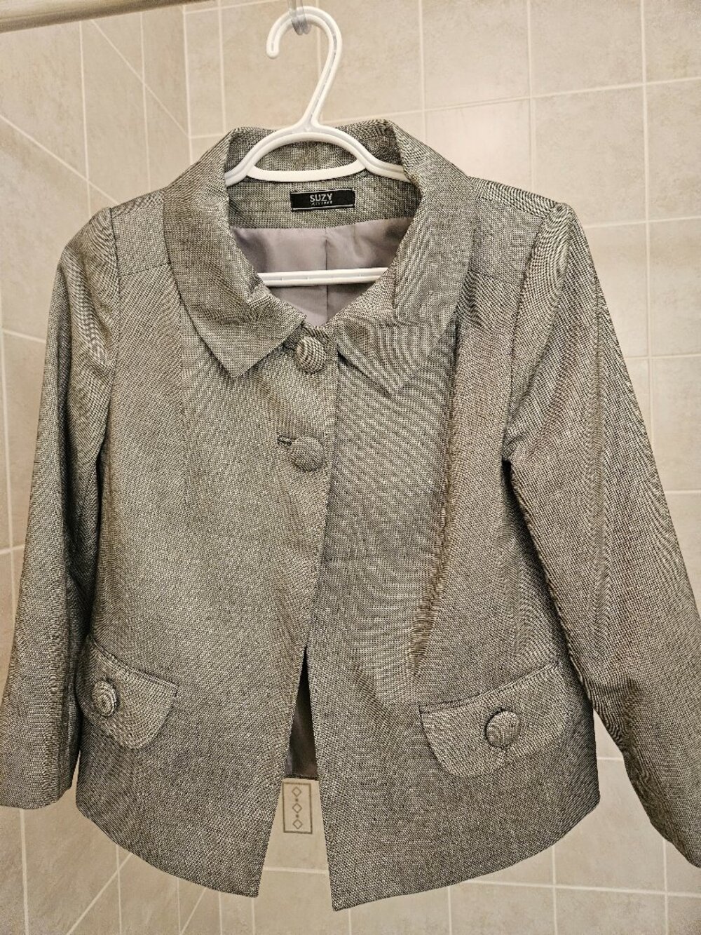 Suzy Shier NWOT Grey Shimmer Cropped Blazer Peter Pan Collar Jacket Size XS
